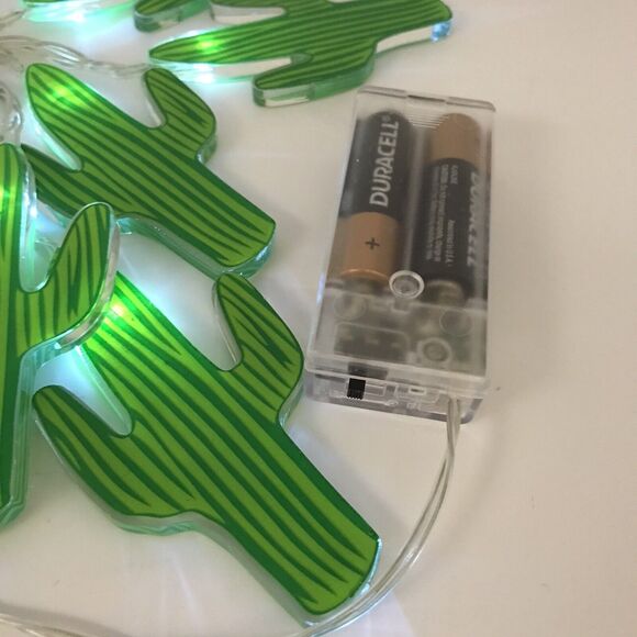 String Lights Green Cactus Lights Set of 9 Decorative LED Indoor or Patio Decor - Picture 4 of 6